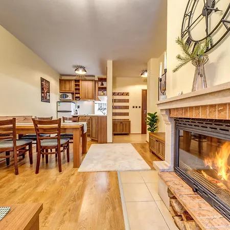 Ember 1br - Mountain Complex By Flat Mаnager Apartman Szmoljan